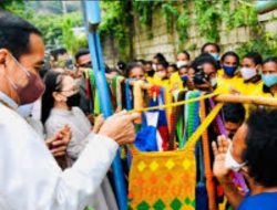 PON Papua, Noken, dan Rajutan Cinta Untuk Anak Yatim