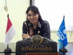 Rambu Praing Resmi Jabat Ketua Fraksi PAN NTT