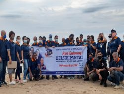 Sambut HUT Ke-10, DPW NasDem NTT Gelar Bakti Sosial di Pantai Warna Oesapa