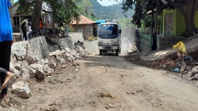Masyarakat Apresiasi Pembangunan Infrastruktur Jalan di Kabupaten Ende