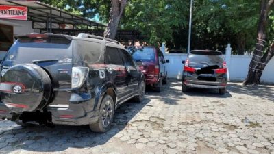 Bau Amis di Mobil Karena Pembusukan Mayat