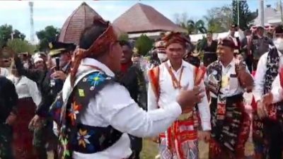 Meriahkan HUT RI Ke-77, Gubernur dan Wakil Gubernur NTT Goyang Ja’i