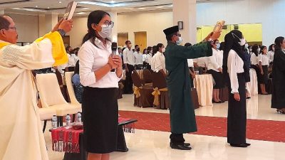 Ratusan Tenaga Teknis Farmasi di NTT Resmi Dilantik