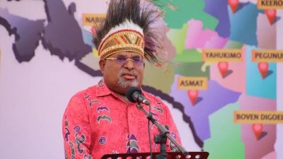 Empat Dokter Singapura Periksa Kesehatan Lukas Enembe di Papua