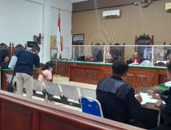 Hakim Semprot Yuliance ART Randy dan Ira Ua di Ruang Sidang