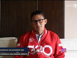 Pesta Raya Flobamoratas Resmi Dibuka Menteri Parekraf Sandiaga Uno
