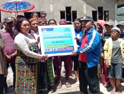 DPRD F-PAN Salurkan Bantuan untuk Bangun Rumah Ibadah di Manggarai