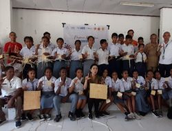 Kolaborasi Plan Indonesia dan Dekranasda NTT Tingkatkan Skill Siswa Disabilitas di SLB Oelamasi