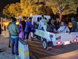 Polisi Amankan 16 PMI Ilegal di Pelabuhan Tenau Kupang