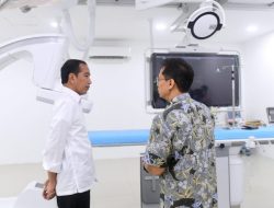 Presiden Jokowi Minta Kemenkes Perbanyak Dokter Spesialis di RSUD Komodo