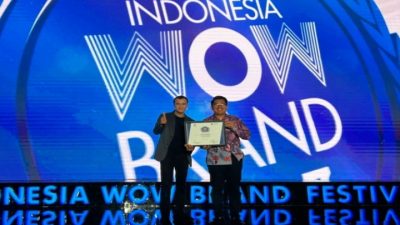 JNE Raih Penghargaan Gold Champion Kategori Courier Service Indonesia WOW Brand 2023