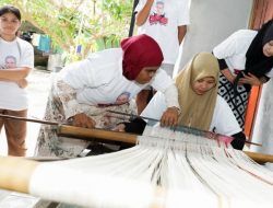Orang Muda Ganjar Gelar Pelatihan Tenun Tingkat Pemula di Sumba Barat
