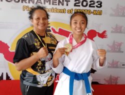 Siswi SMPN 1 Alok Timur Sabet 2 Medali Emas di Ajang Bali Open Turnamen Karate 2023