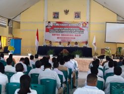 Esthon Foenay Ingatkan Kader Partai Wujudkan Pemilu 2024 yang Aman dan Damai