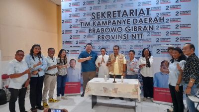 Sekretariat TKD Prabowo-Gibran Diberkati Romo Yallo, Siap Jadi Pusat Pergerakan Kampanye di NTT