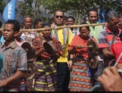 Politisi Humble yang Kini Menapaki Jalan Menuju Gedung Sasando