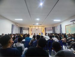 Sapa Ratusan Mahasiswa di Kupang, Melki Laka Lena Ajak Kolaborasi Bangun NTT