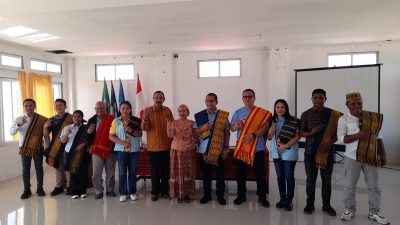 Melki Laka Lena Siap Fasilitasi Beasiswa untuk Mahasiswa Stella Maris Sumba