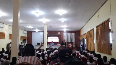 Melki Laka Lena Ajak Mahasiswa Stikom Uyelindo Jangan Hanya Terpaku Jadi ASN, Peluang Digital Terbuka Lebar