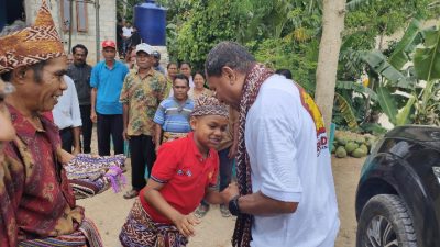 Tanda Mata dari Nono dan Dukungan Warga Amarasi untuk Melki-Johni di Pilgub NTT