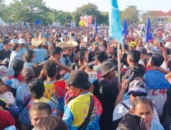 Puluhan Ribu Simpatisan Padati Kampanye Akbar Melki-Johni di Lapangan Sitarda Kupang