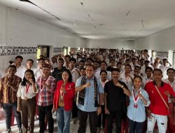 Melki Laka Lena Penuhi Undangan Dialog Publik yang Digelar GMNI Kupang