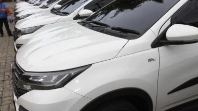 Anggaran Mobil Dinas Pejabat “Bengkak” Jadi Rp 931,6 Juta