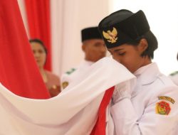 Melki Laka Lena Kukuhkan 44 Anggota Paskibraka NTT untuk HUT ke-80 RI