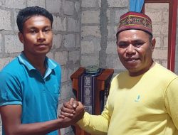 Umbu Rudi Serahkan Hadiah Tambahan untuk Aibada Neno Usai Viral di Medsos