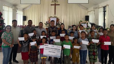 PT Pelindo Terminal Petikemas Kupang Salurkan 500 Paket Sembako Gratis dan Santunan