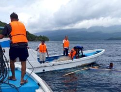 Kapal Nelayan di Flotim Tenggelam Usai Kemudi Patah Diterjang Gelombang