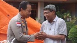 Polda NTT Salurkan Rp200 Juta untuk Gereja dan Masjid Terdampak Gempa di Ende