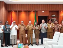 Melki Laka Lena Siapkan Gerakan Menabung untuk 200 Ribu Pelajar di NTT