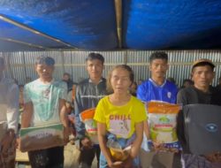 Polisi Antar Bantuan ke Desa Terisolir Matim Usai Warga Minta Tolong Kapolda NTT