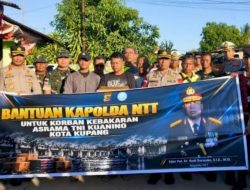 Polda NTT Bantu 9 Keluarga TNI AD Korban Kebakaran di Asrama Kuanino Kupang
